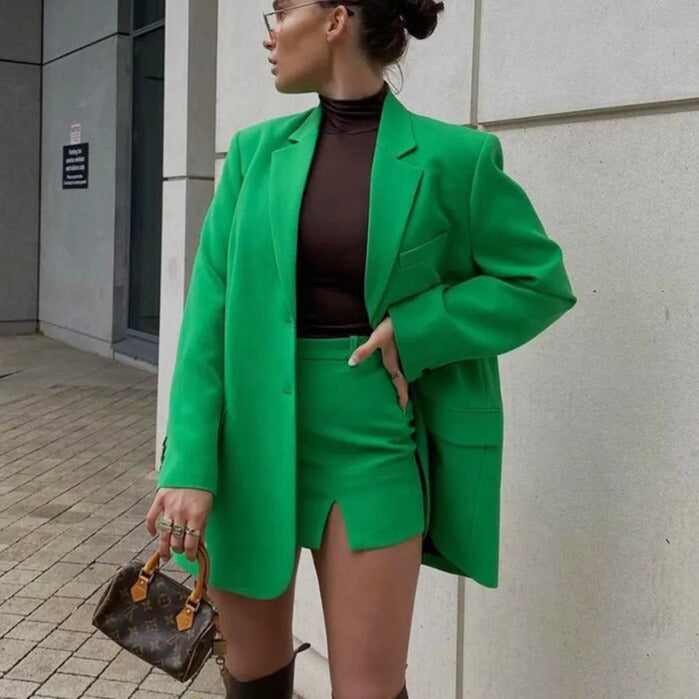 Conjunto Liso Conjunto de roupa feminina Conjunto de Blazer Longo e Saia Curta Nadia Conjunto de Blazer e Saia blazer blazer feminino Blazer com Botões Blazer Grosso Blazer Xadrez Blazer de Cintura Larga Blazer de Dois Botões Blazer Feminino Liso Blazer Liso Blazer Longo Blazer Grosso Xadrez com Botões Manon Blazer de Lã Sintética Blazer Liso de Dois Botões Lise