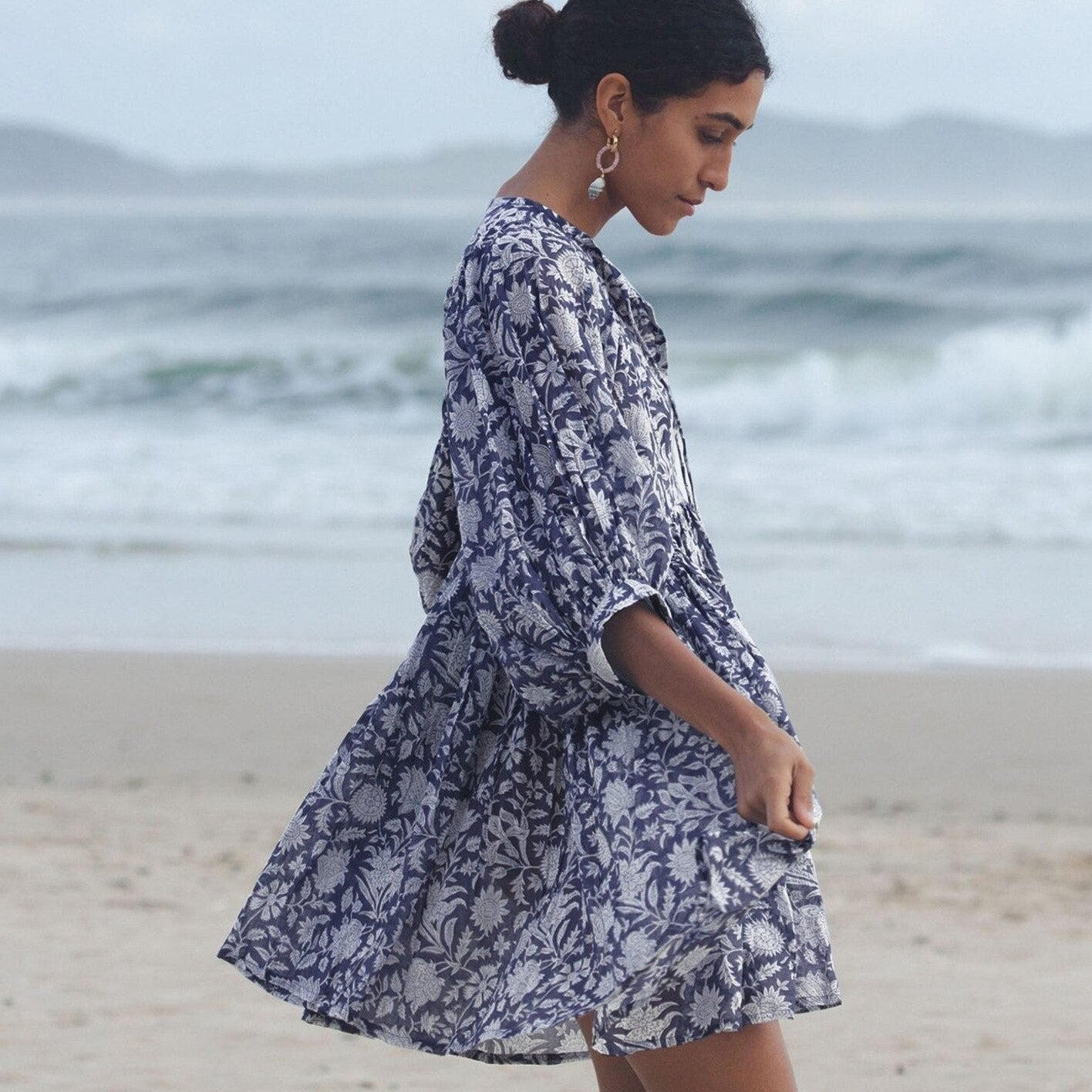 vestidos soltinhos vestidos femininos vestidos femininos longo vestidos femininos elegantes vestidos Vestido Verão Vestido Solto Vestido promoção Vestido midi Vestido Estampado Vestido Curto Solto Estampado de Meia Manga Vestido Curto Solto Estampado de Meia Manga Emanuele Vestido Curto Floral vestido curto Vestido com desconto Vestido moda verão