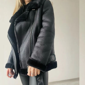  jaquetas  jaqueta  jaqueta de inverno  jaqueta feminina  Jaquetas e Blusões  jaqueta de frio  jaqueta forrada  jaqueta mulher  comprar jaqueta  Jaqueta Couro Peluciada Reverie