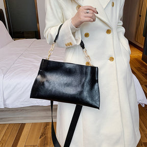 bolsas  bolsa feminina  bolsa feminina de luxo  bolsa femininas  bolsas femininas  bolsa de couro feminina  bolsa feminina de couro  bolsa mochila em couro  bolsa de couro  bolsa feminina transversal  Bolsa Feminina de Couro Vintage