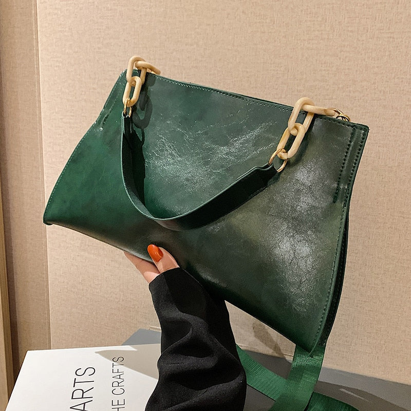 bolsas  bolsa feminina  bolsa feminina de luxo  bolsa femininas  bolsas femininas  bolsa de couro feminina  bolsa feminina de couro  bolsa mochila em couro  bolsa de couro  bolsa feminina transversal  Bolsa Feminina de Couro Vintage