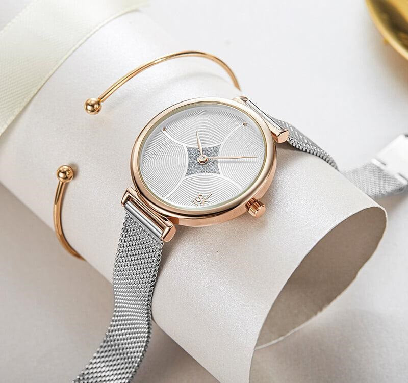Relógio Feminino  Relógio de Pulso Prata  Relógio de Pulso Feminino  Relógio de Pulso Dourado  relogios femininos luxuosos  relogios de luxo femininos  relogios  relogio luxo feminino  relogio feminino slim  relogio feminino redondo  relogio feminino quartzo  relogio feminino minimalista  relogio feminino luxuoso  relogio feminino luxo  relogio feminino delicado  relogio feminino chique