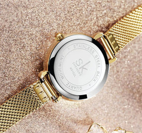 Relógio Feminino Leopard Print  Relógio Feminino Dourado  Relógio Feminino Animal Print  relogios femininos luxuosos  relogios de luxo femininos  relogios  relogio slim  relogio luxo feminino  relogio feminino slim  relogio feminino redondo  relogio feminino quartzo  relogio feminino minimalista  relogio feminino milanese  relogio feminino luxuoso  relogio feminino luxo  relogio feminino fino  relogio feminino delicado  relogio feminino chique  relogio cravejado feminino