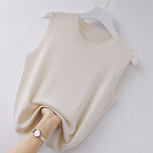 blusa feminina

blusa

blusa basica

blusa de lã

blusa forrada