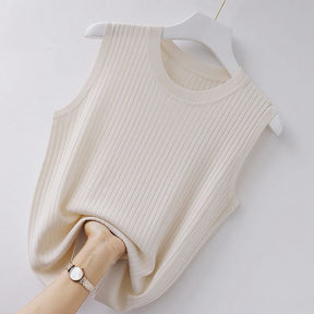 blusa feminina

blusa

blusa basica

blusa de lã

blusa forrada