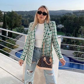 Blazer Longo de Lã Sintética Eloise  Blazer Longo  Blazer Grosso  Blazer de Lã Sintética  Blazer  blazer  Blazer com Botões  Blazer Xadrez  Blazer de Cintura Larga  Blazer de Dois Botões  blazer feminino  Blazer Liso