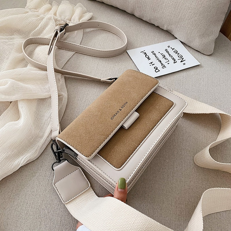 bolsas  bolsa feminina  bolsa feminina de luxo  bolsa de couro feminina  bolsas femininas  bolsa femininas  Bolsa de Ombro  bolsa feminina de couro  bolsa feminina transversal  bolsa de couro  bolsa feminina pequena  bolsa mochila em couro  bolsa transversal feminina  Bolsa Feminina de Couro Vintage  bolsa feminina bege