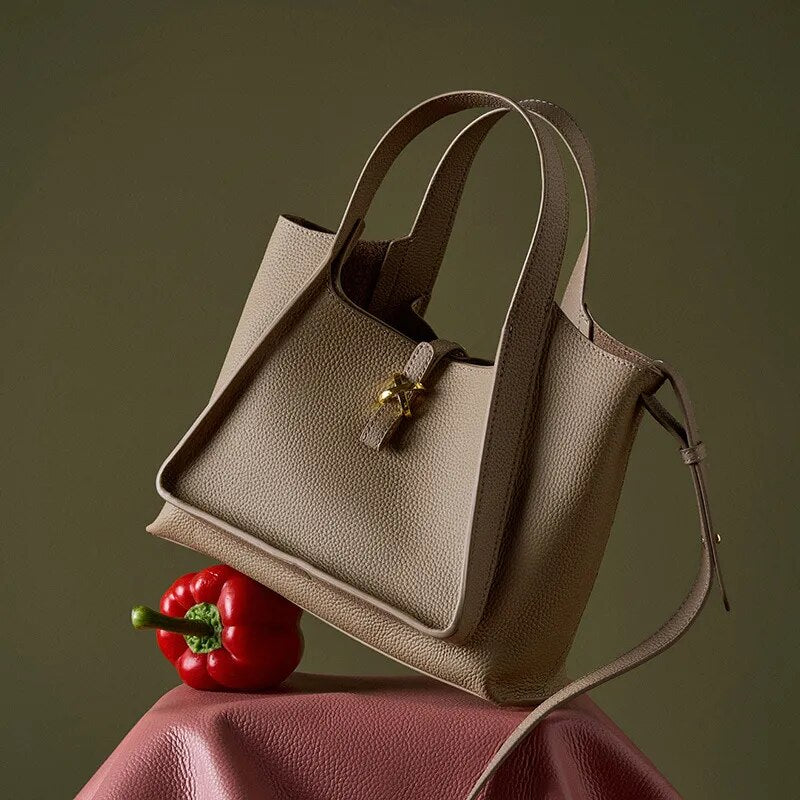 bolsas  bolsa de couro feminina  bolsas femininas  bolsa feminina  bolsa feminina transversal  bolsa feminina de luxo  bolsa feminina de couro