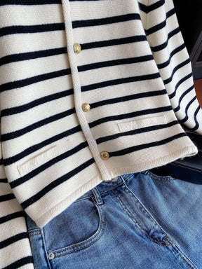 casaquinho feminino botoes  casaco  Casaco de Inverno  casaco feminino  casaco de inverno feminino  casaco feminino de inverno  casaco inverno  casaco com bolso  Casaco Liso  Casaco Aberto  casaco para inverno  Casaco com botões