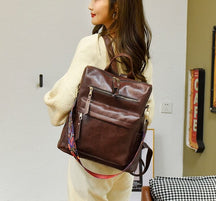 mochilas femininas  mochila preta  Mochila Feminina em Couro  mochila feminina de couro  Mochila Feminina Couro  Bolsa Mochila Grande  Bolsa Mochila Feminina  Bolsa Mochila em Couro  Bolsa Mochila de Couro  bolsa mochila