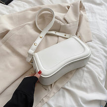 bolsa de couro bolsa feminina  bolsa feminina de luxo  bolsa feminina de couro  bolsas femininas  bolsa de couro feminina  bolsa transversal feminina  bolsa feminina transversal  bolsas  Bolsa de Ombro  bolsa de couro