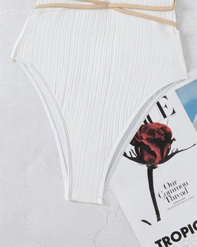 Maiôs  maiô estampado  maiô costas cruzadas  maiô com decote nas costas  maiô com decote  maiô com amarração  Maiô  biquinis  biquini verão  biquini elegante  biquini de verão  biquini de praia  biquini cores  biquini alto
