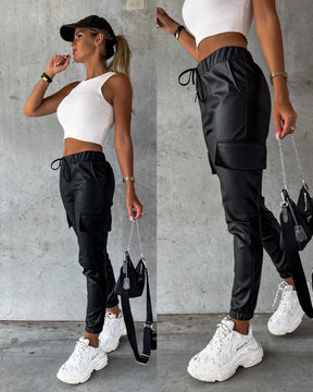 calça jogging  calça jogger  calça imita couro  calça de couro  calça  calça couro pu  calça couro sintetico  Calça Jogger DE COURO