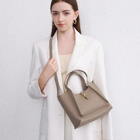bolsas  bolsa de couro feminina  bolsas femininas  bolsa feminina  bolsa feminina transversal  bolsa feminina de luxo  bolsa feminina de couro