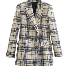 Blazer Longo de Lã Sintética Eloise  Blazer Longo  Blazer Grosso  Blazer de Lã Sintética  Blazer  blazer  Blazer com Botões  Blazer Xadrez  Blazer de Cintura Larga  Blazer de Dois Botões  blazer feminino  Blazer Liso