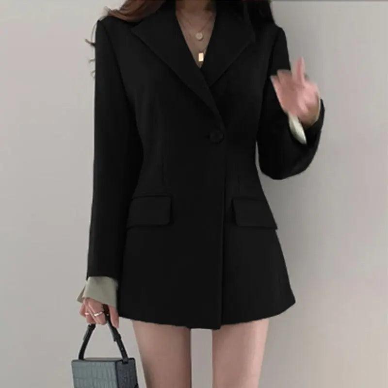 casaco  Casaco de Inverno  casaco feminino  casaco de inverno feminino  casaco longo  casaco feminino de inverno  Casaco Manga Longa  casaco inverno  casaco com bolso  casaco forrado  Casaco Liso  Casaco Aberto  Casaco Grosso
