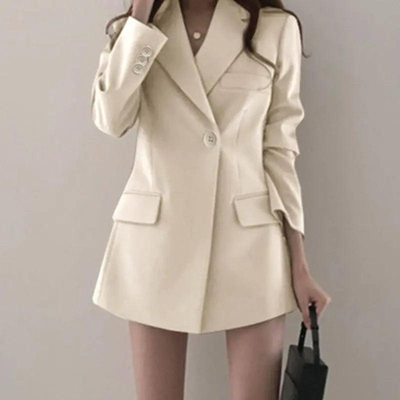 casaco  Casaco de Inverno  casaco feminino  casaco de inverno feminino  casaco longo  casaco feminino de inverno  Casaco Manga Longa  casaco inverno  casaco com bolso  casaco forrado  Casaco Liso  Casaco Aberto  Casaco Grosso