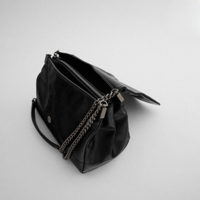mochilas femininas  bolsas femininas  bolsa transversal feminina  bolsa transversal de couro  bolsa transversal  bolsa feminina transversal  bolsa feminina media  bolsa feminina grande  bolsa de couro feminina  bolsa de couro